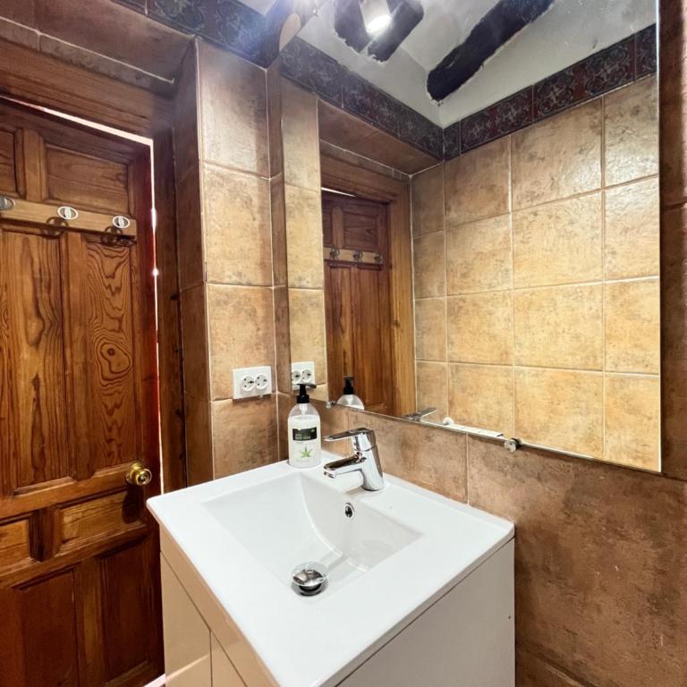 Atico Atocha Ile Temporal - One-Bedroom Apartment - 20