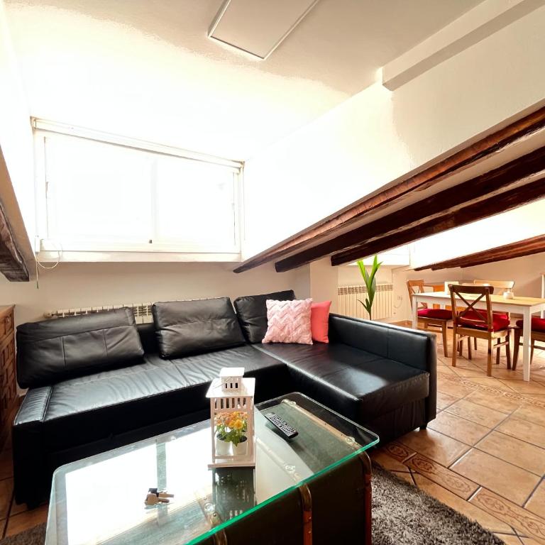 Atico Atocha Ile Temporal - One-Bedroom Apartment - 10