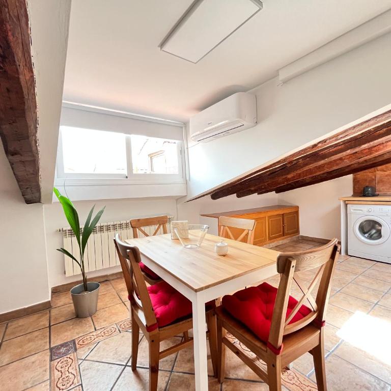 Atico Atocha Ile Temporal - One-Bedroom Apartment - 61