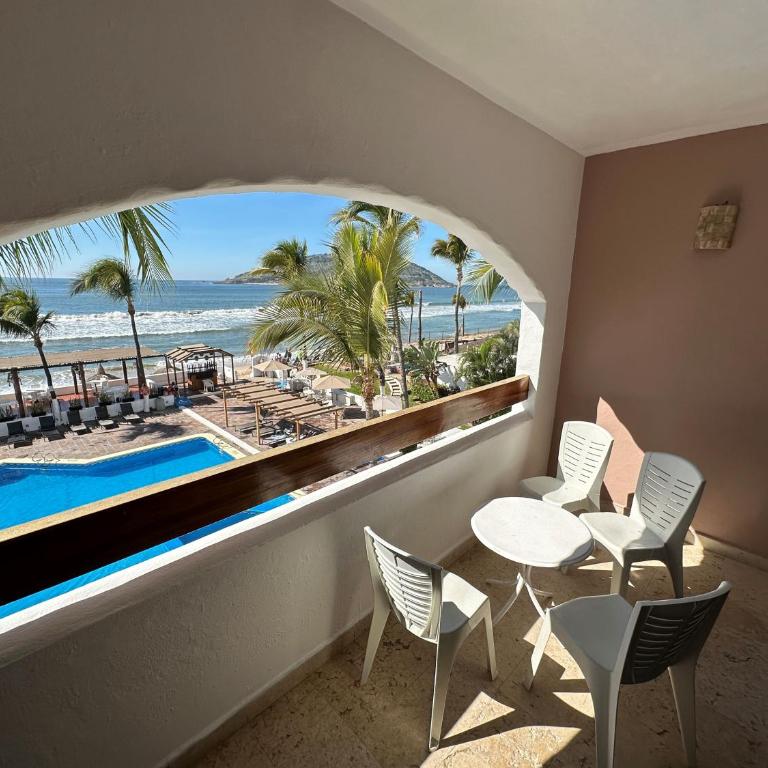 Hotel Quijote Inn - Suite con zona de cocina - 4