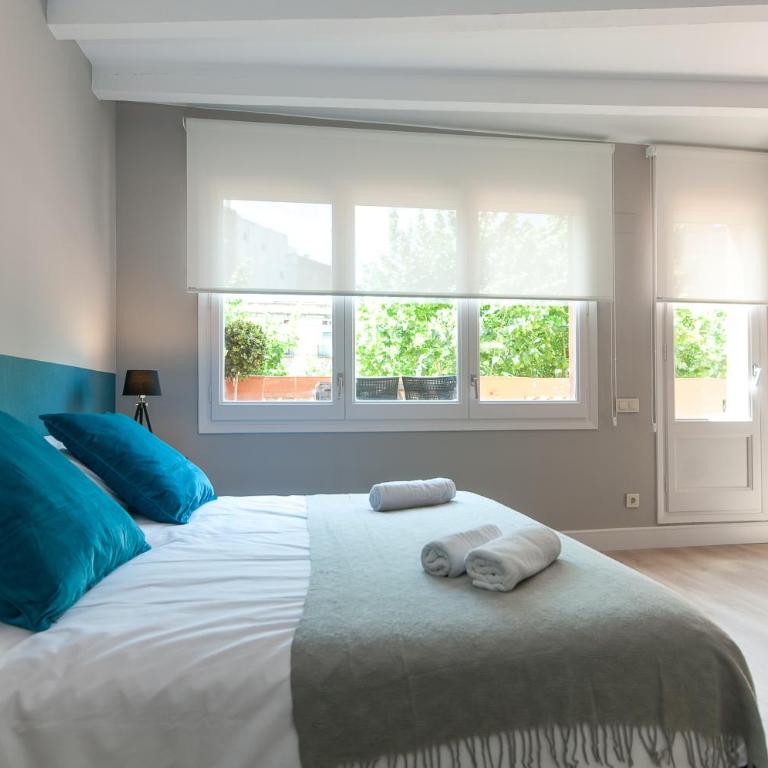 Weflating Suites Sant Antoni Market - Three-Bedroom Apartment with Terrace - 16