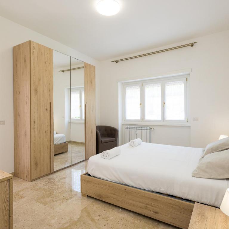 Jmartins Vatican 2 - Two-Bedroom Apartment - 17