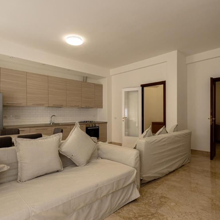 Jmartins Vatican 2 - Two-Bedroom Apartment - 22