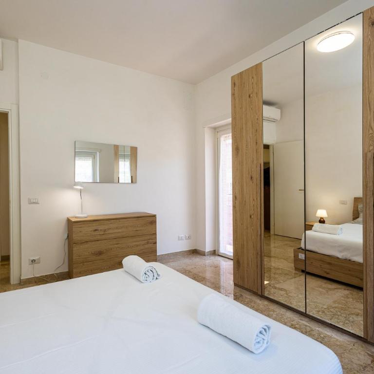 Jmartins Vatican 2 - Two-Bedroom Apartment - 24