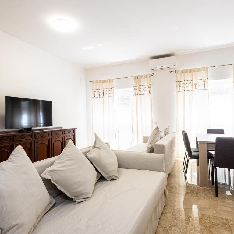 Jmartins Vatican 2 - Two-Bedroom Apartment - 30