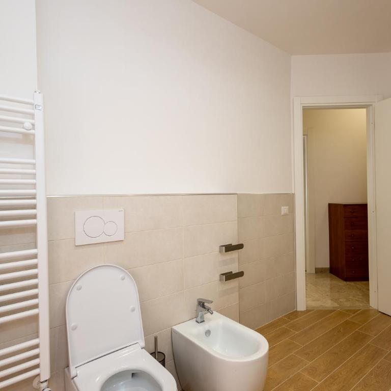 Jmartins Vatican 2 - Two-Bedroom Apartment - 37