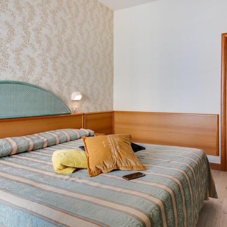 Hotel Cigno D'Oro - Economy Double or Twin Room - 5