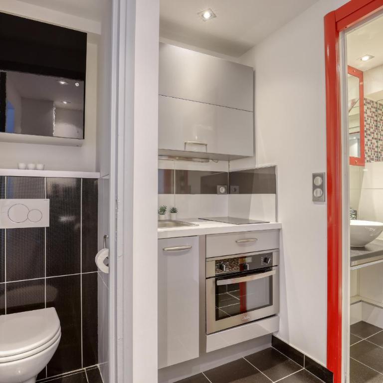 Branded New and Comfy Studio - Heart of Paris 3 - Studio Deluxe - 9