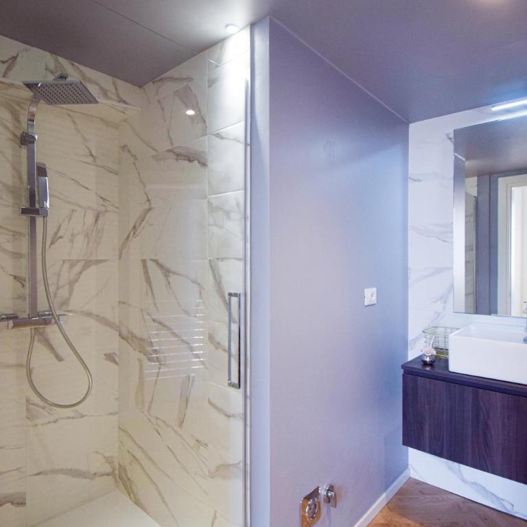 SiBilla Suite Apartment - via Piella 14 - Two-Bedroom Apartment - 21