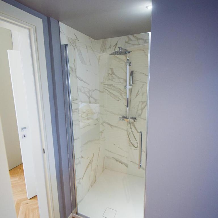 SiBilla Suite Apartment - via Piella 14 - Two-Bedroom Apartment - 18