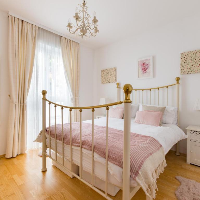 Pfamhaus Luxury Apartments - Three-Bedroom Townhouse - 34