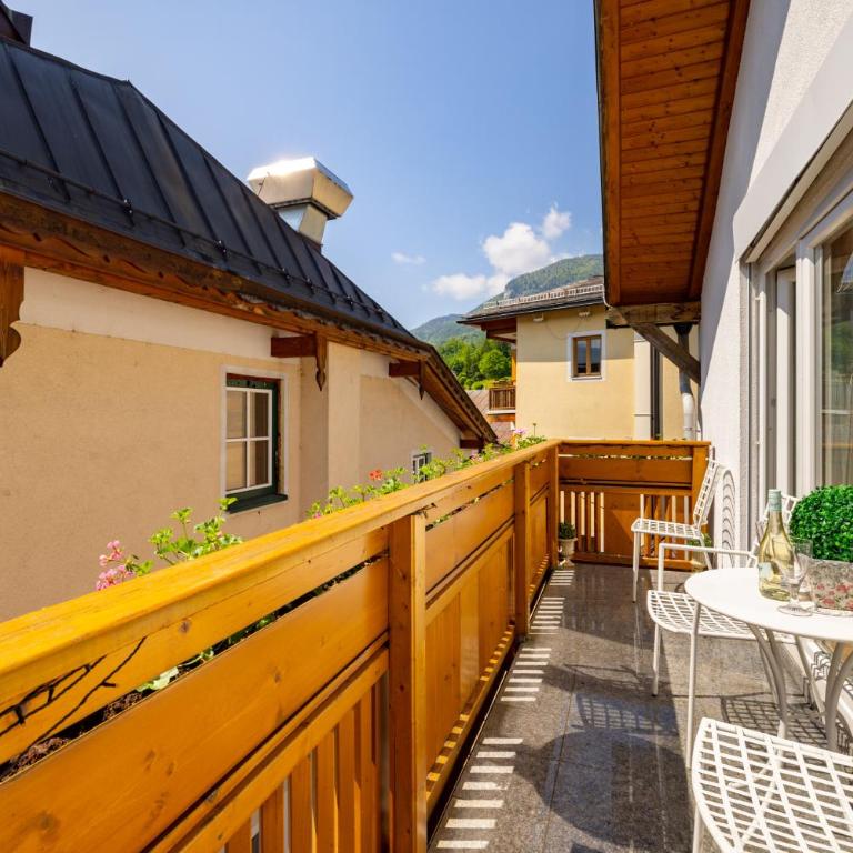 Pfamhaus Luxury Apartments - Three-Bedroom Townhouse - 39