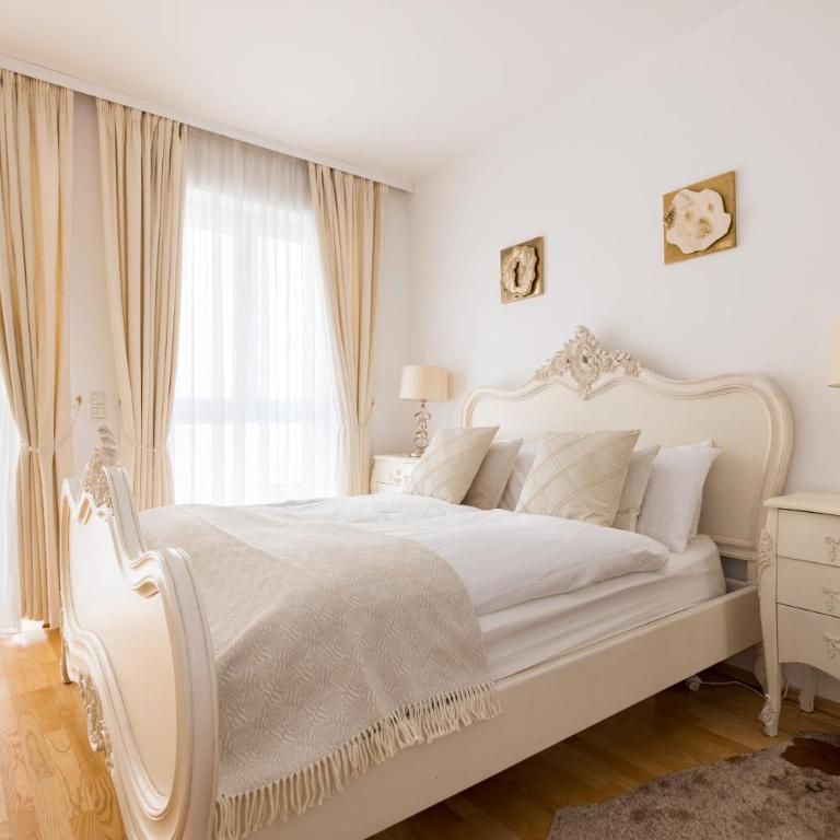 Pfamhaus Luxury Apartments - Three-Bedroom Townhouse - 37