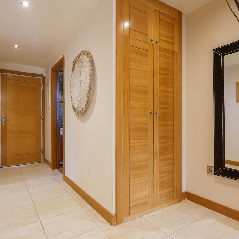 Luxury Apartment with Private Garden & Solarium, Sunset Golf, Marbella, Estepona - Three-Bedroom Apartment - 26
