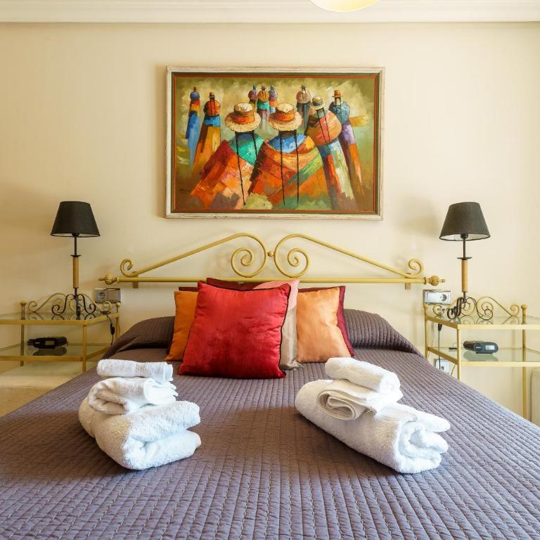 Luxury Apartment with Private Garden & Solarium, Sunset Golf, Marbella, Estepona - Three-Bedroom Apartment - 17
