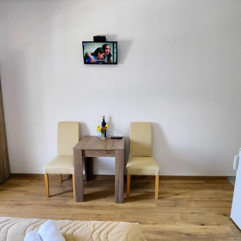 Apartments Maxi Katić - Double Room with Extra Bed - 2