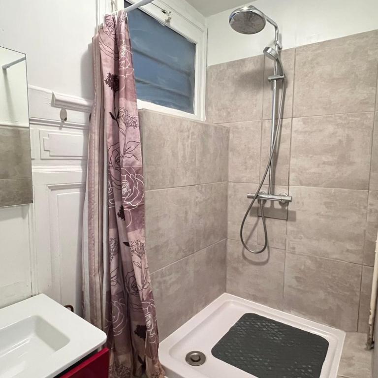 T1 moderne au centre-ville d'Aix-les-Bains - FR-1-555-33 - Apartamento (2 adultos) - 7