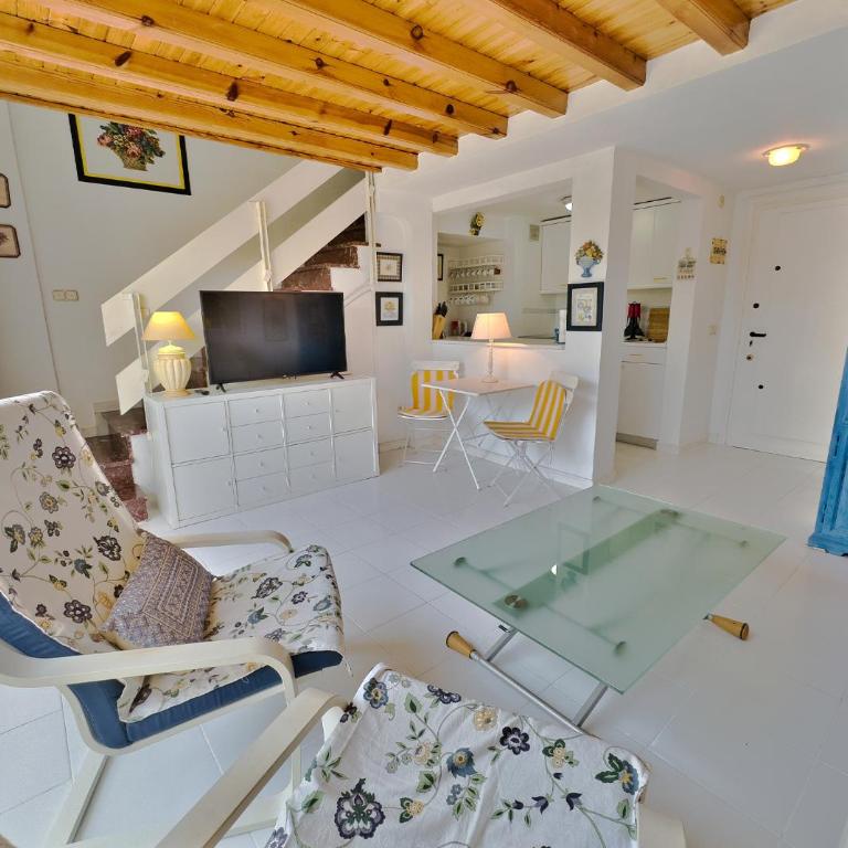 Skol 212. Two Bedrooms Duplex in Marbella Centre on the Beachfront. - Apartamento de 2 dormitorios - 2
