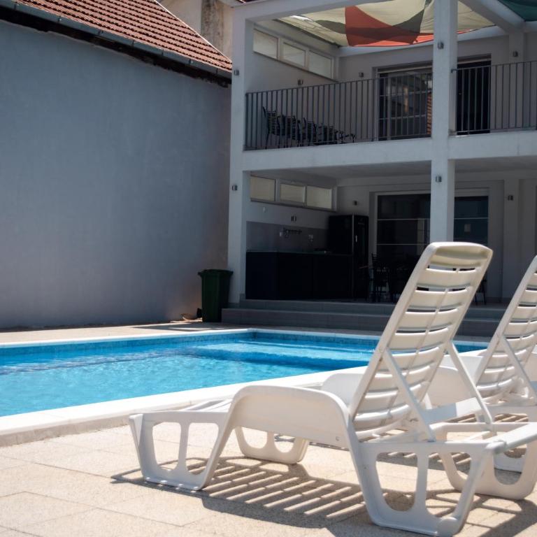 Villa Aqua - Luxury Villa with swimming pool - 4