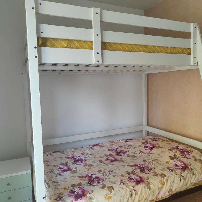 Lara's House - Three-Bedroom Apartment - 4