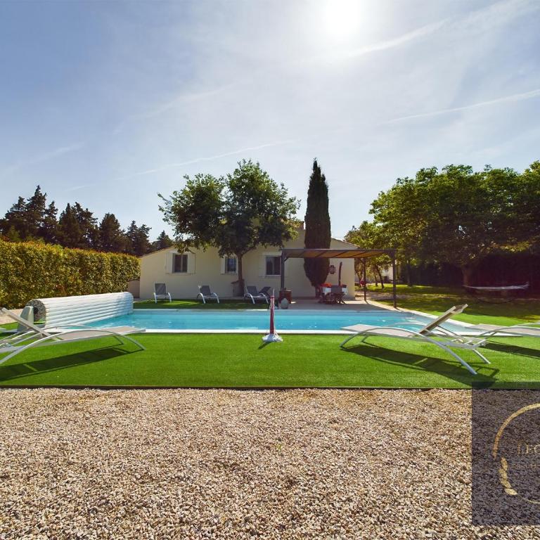 Villa Crousadou, 10 personnes avec piscine à Saint-Rémy-de-Provence - Villa - 1