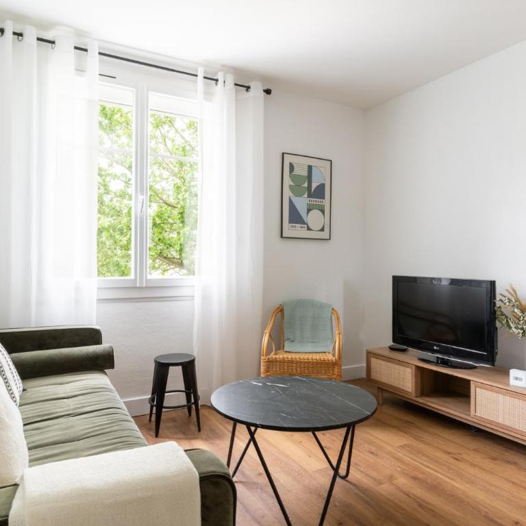 Joli Appartement avec Garage sur l'Île de Nantes - Two-Bedroom Apartment - 4