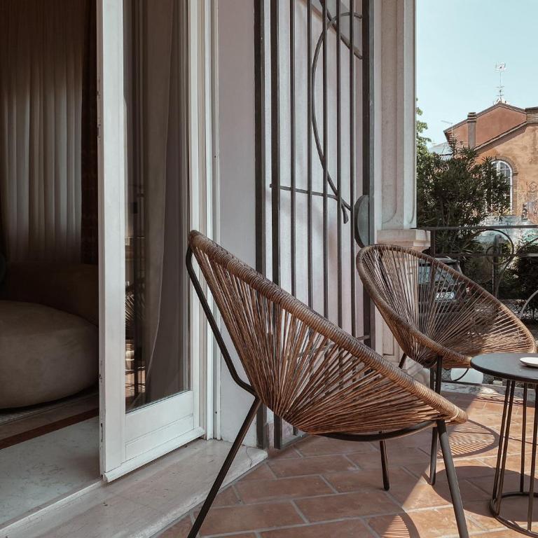 Villa Maldestra - Deluxe Double Room with Balcony - 5