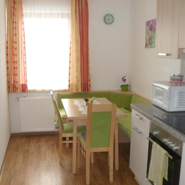 Rainzhof - Apartment mit 2 Schlafzimmern - 4