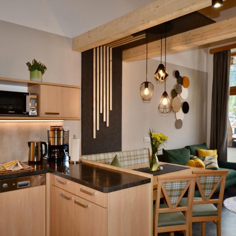 Apart Marie-Therese - Apartment mit 2 Schlafzimmern und Balkon - 1