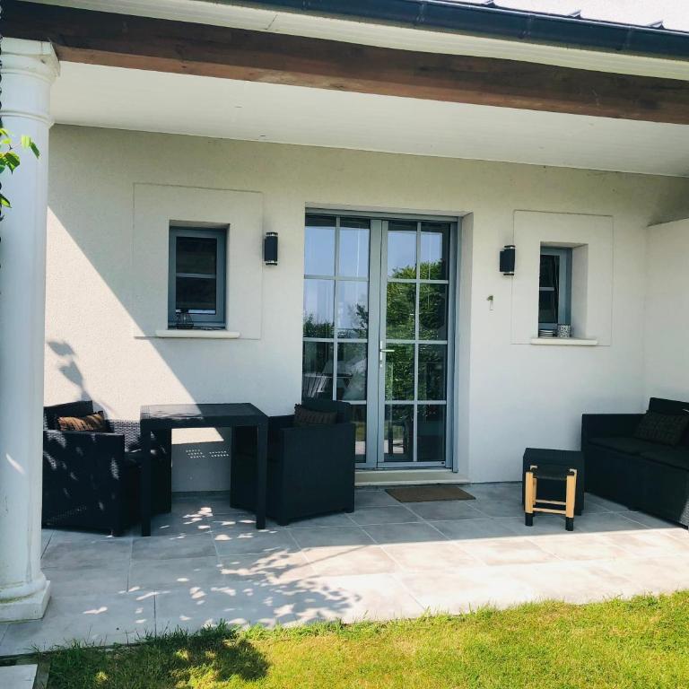 Bel Air Studios-Terrasse couverte-Jardinet-Vue Pont de Normandie-Parking privé - Studio - 32