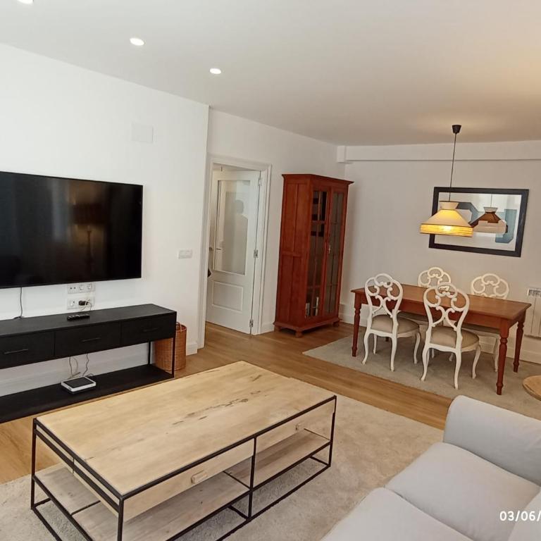 Pintxos y Tradición en Casco Viejo - Apartamento Superior de 2 dormitorios - 8