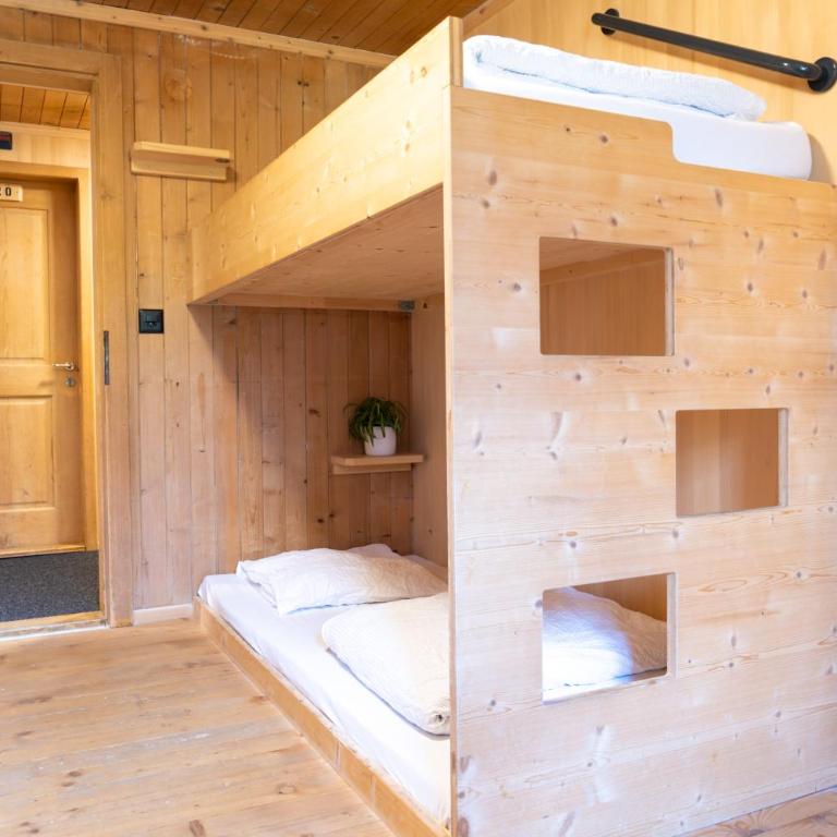 Naturfreunde Hostel Grindelwald - Zweibettzimmer mit Gemeinschaftsbad - 1