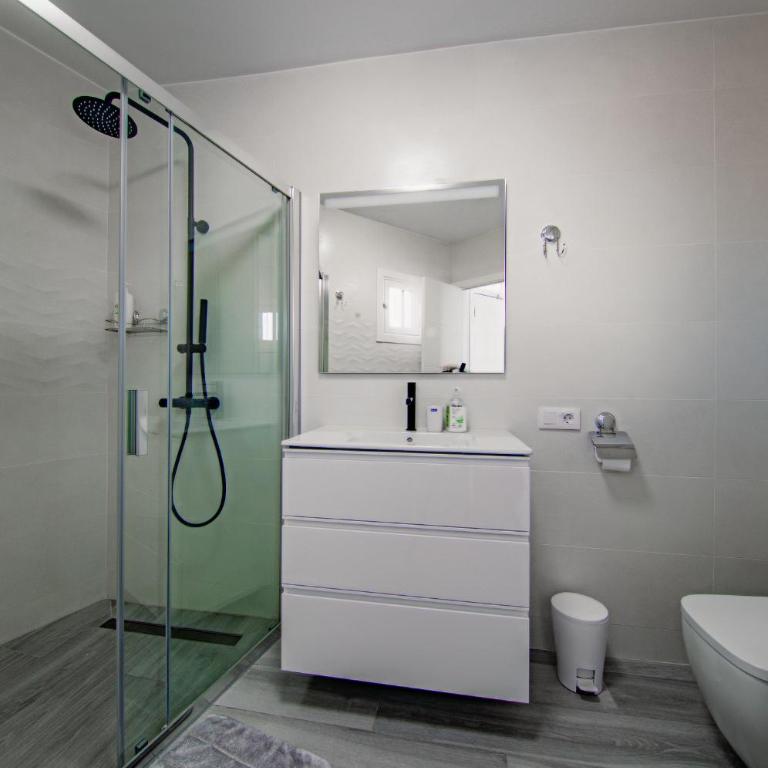 Park Royal 1 studio - One-Bedroom Apartment - 15