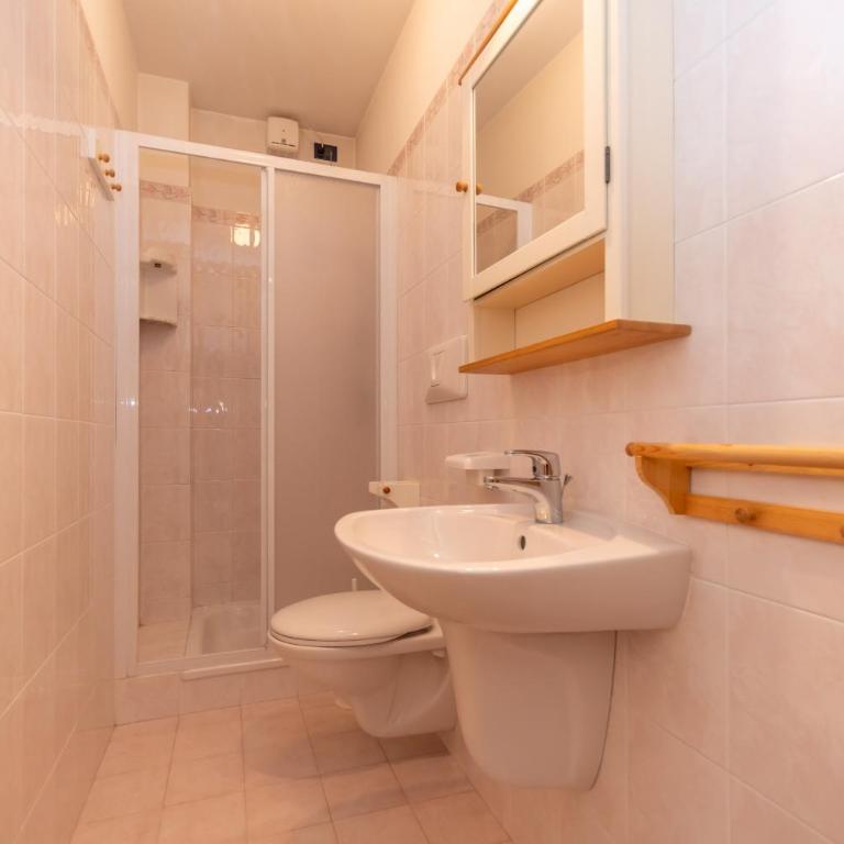 Condominio Orsa Maggiore 12 - Appartamento con 2 Camere da Letto - 24