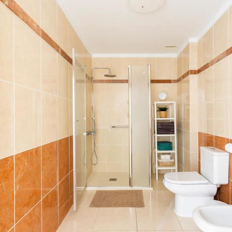 Amplio y cómodo apartamento en Callao Salvaje. - Apartamento de 2 dormitorios - 38