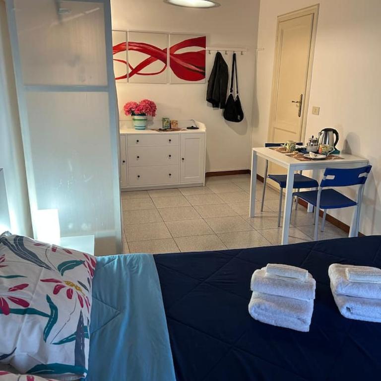 Grazioso monolocale - Appartamento con 1 Camera da Letto - 4