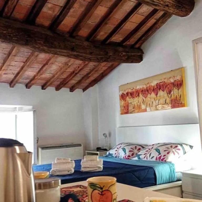 Grazioso monolocale - Appartamento con 1 Camera da Letto - 2