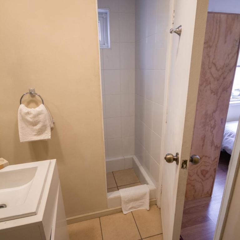 Departamentos Avenida Colon - Two-Bedroom Apartment - 5