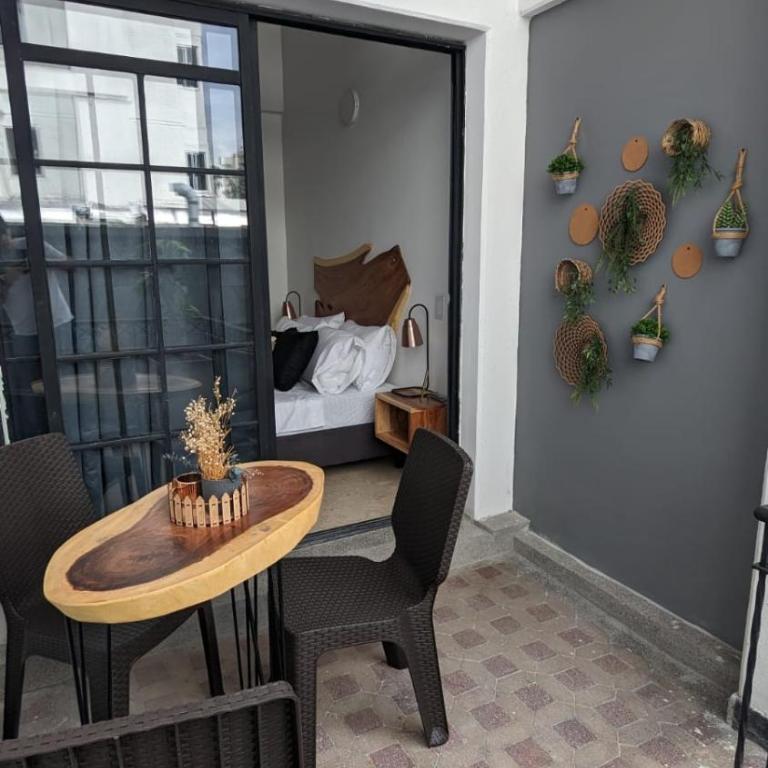 UKU INN - Two-Bedroom Apartment - 1