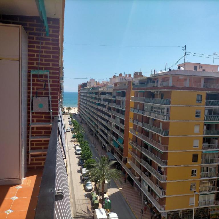 España 8 - Three-Bedroom Apartment - 1