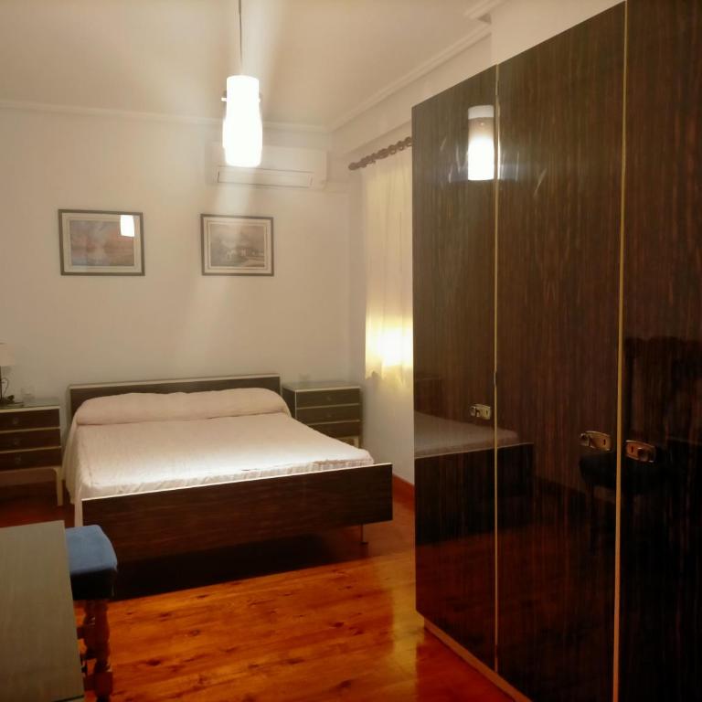 España 8 - Three-Bedroom Apartment - 3