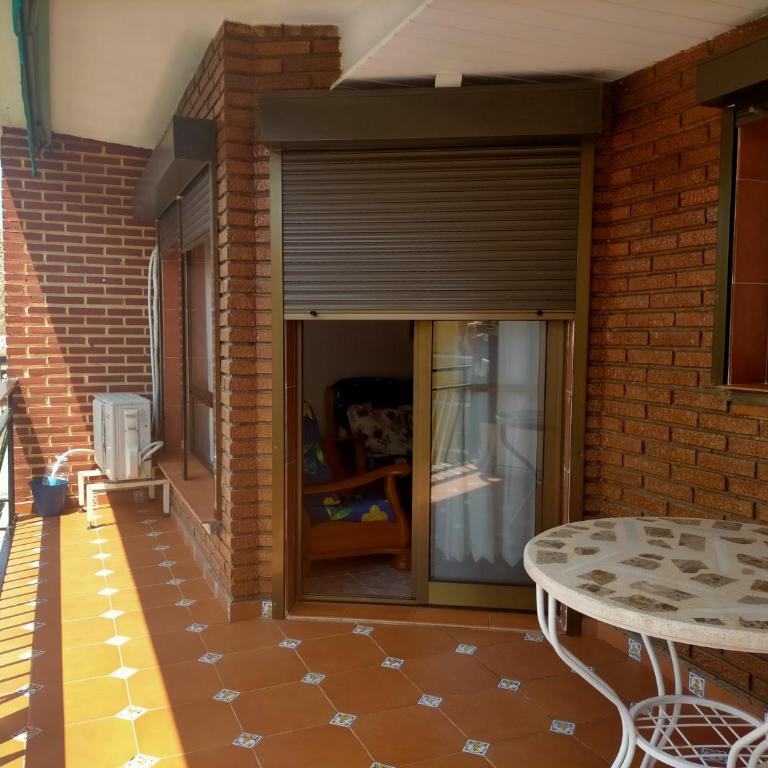 España 8 - Three-Bedroom Apartment - 6