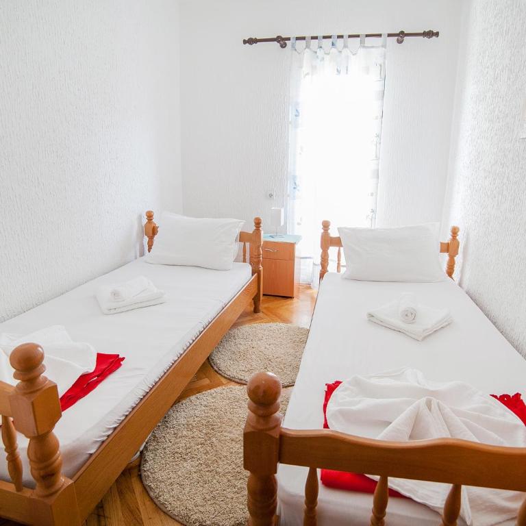 Apartments Viktorija - One-Bedroom Apartment with Balcony - 10