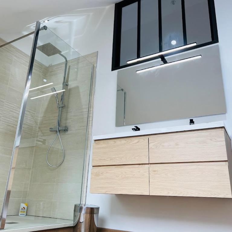 Élégant T4 Centre Reims/Parking Privé - Appartement 3 Chambres - 28
