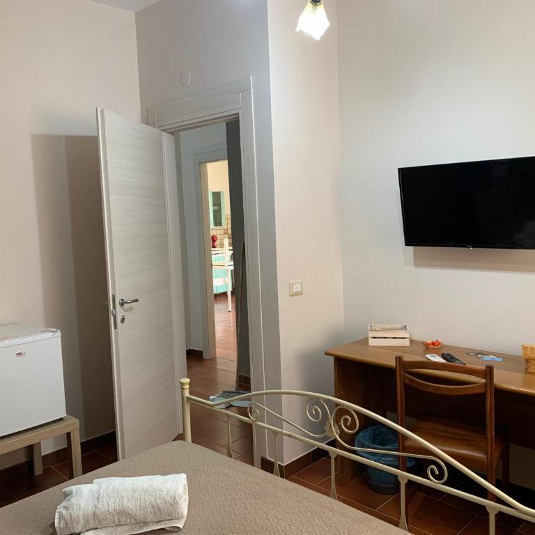 Cas'Ilenia Lido Azzurro - Habitación Doble con baño privado - 2