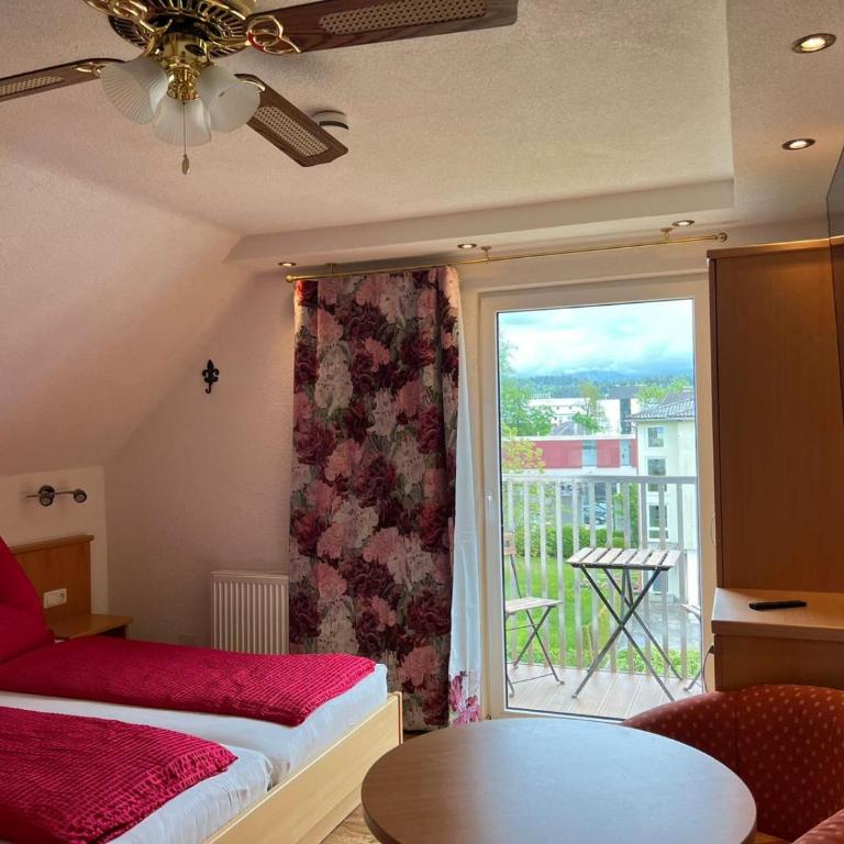 Seebär Velden - Doppelzimmer mit Balkon - 11