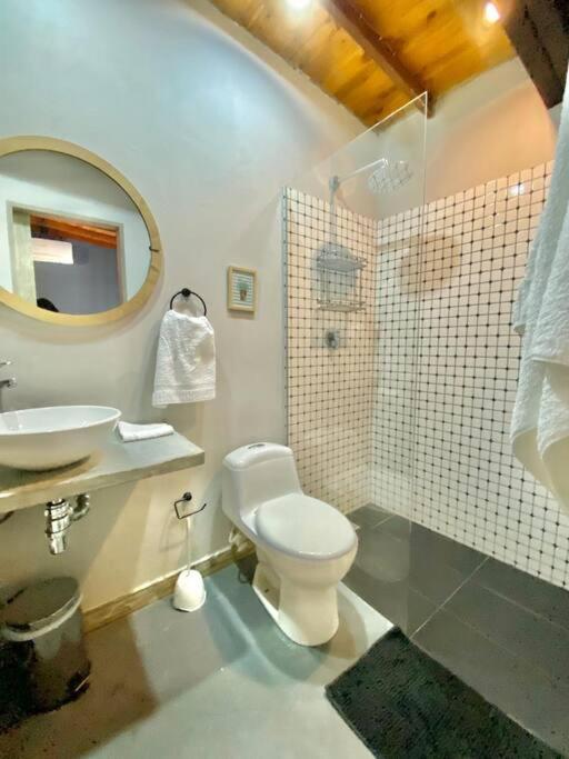 Lovely apartment in Poblado - Provenza - Three-Bedroom Apartment - 14