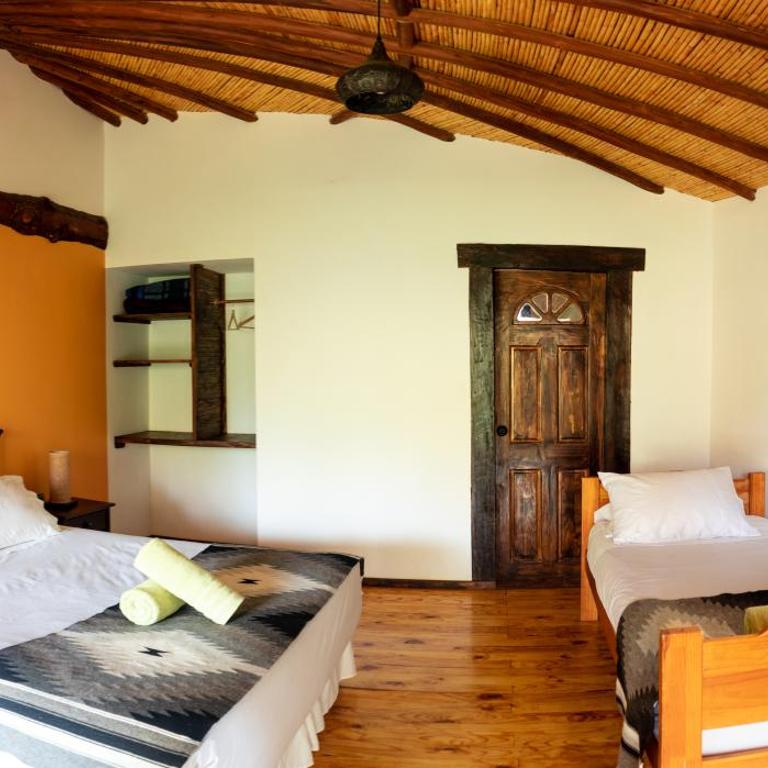 Lodge Atacama Horse - Habitación Triple con vistas al jardín - 8
