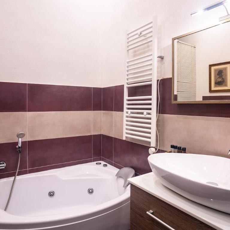 Palazzo Gilistro - Suite Deluxe con Vasca Idromassaggio - 3