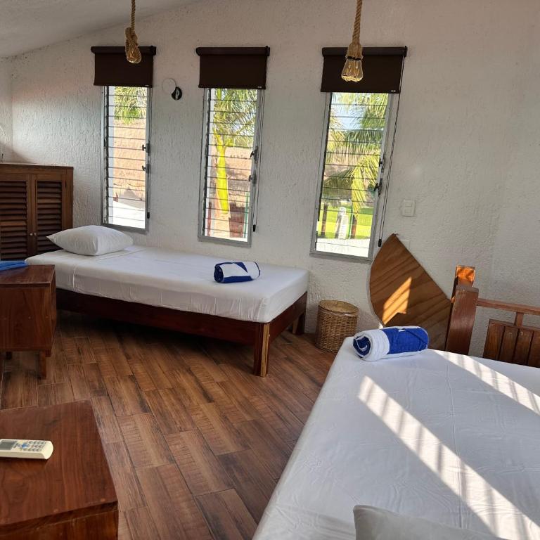 Hotel My Love Bacalar Lagoon Front -Gratis Renta Kayyaks - Family Villa Lagoon View - 2 Bedrooms with Terrace - 9